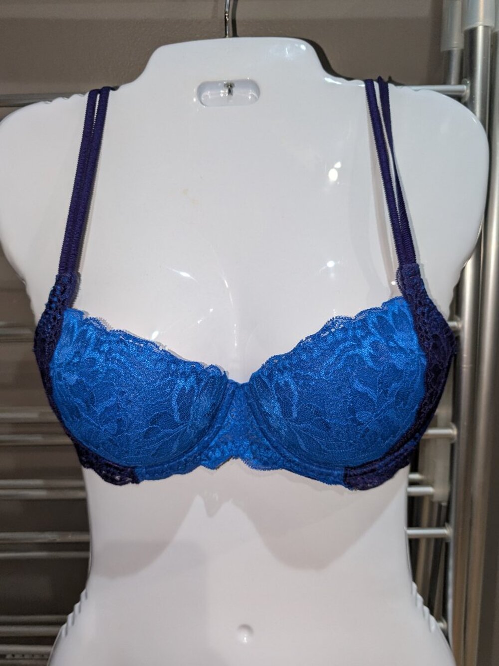 PINK Victoria’s Secret 32DD Blue Purple Lace Push Up Bra